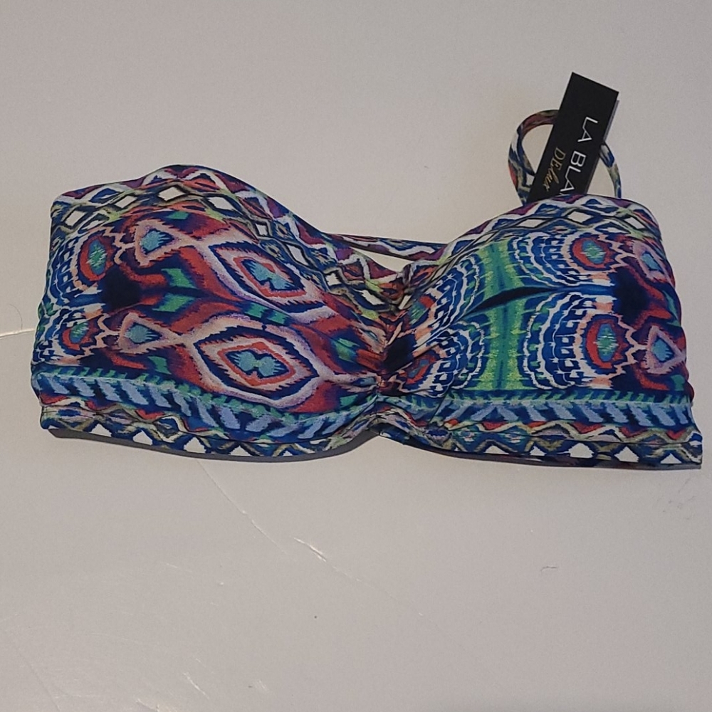 LaBlanca bikini top NWT size34D with an underwire